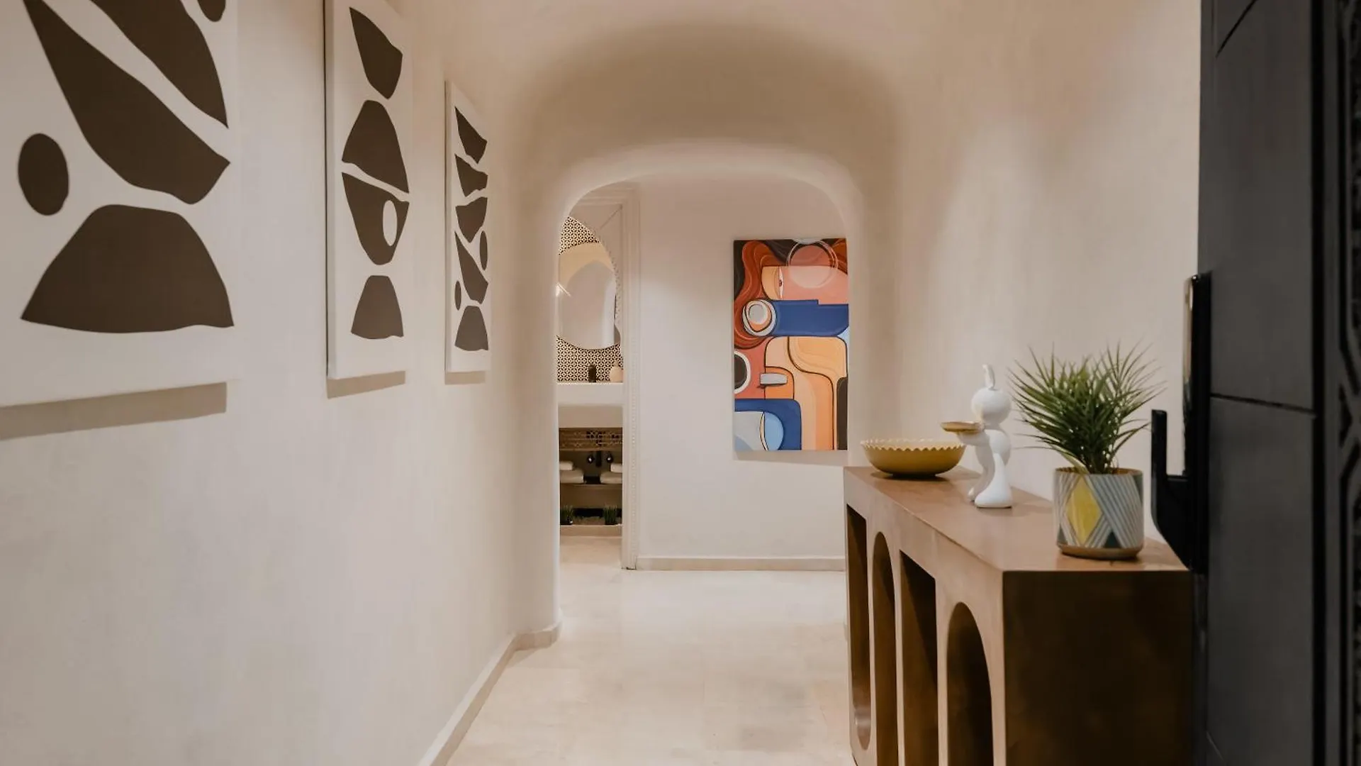 Appartement Chic City Suite With Pool And Gym In Central Gueliz Marrakesh Marokko